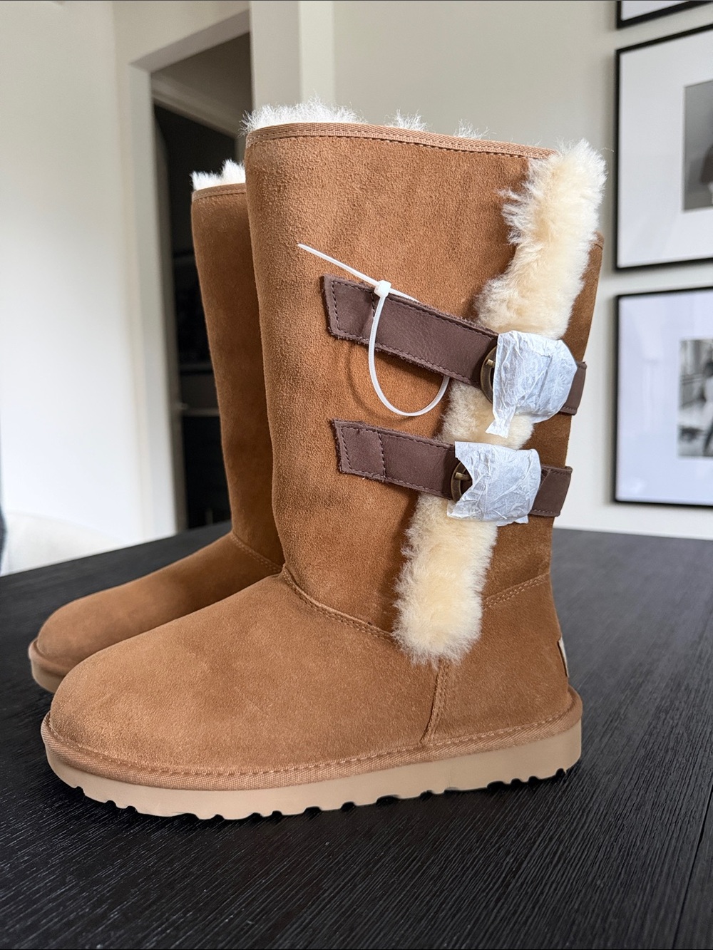 NWOB UGG Tan Shearling-Lined Winter Boots (size EU 39)